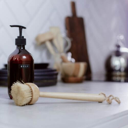 Brosse en bambou, vaisselle & légumes